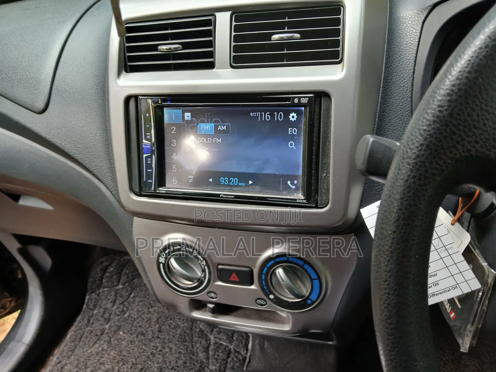 Toyota Vitz 2018 Gray