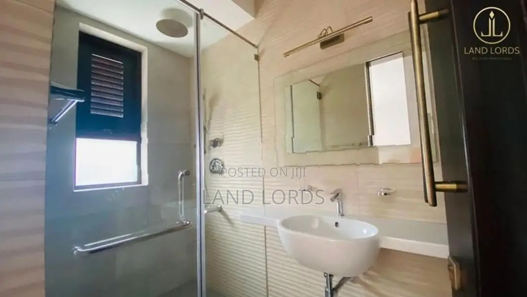 Ultra Luxury Interior Designed 5BR House in Colpetty Colombo 3