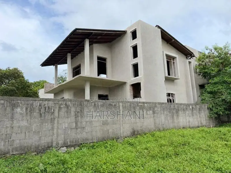 Partly Completed 2 Storied House Close to Admin City Battaramulla