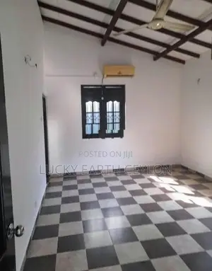 Rajagiriya, 2 Story, Solar Powered Commercial Use House - Rent (ZM1125