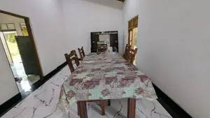 කඩවත මාවරමණ්ඩියෙන් පර්චස් 20ක දෙමහල් නිවස