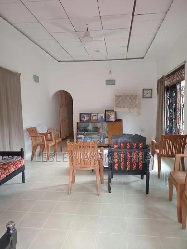 Bulathsinhala House For Sale බුලත් සිංහල නිවසක් විකිණීමට තිබේ. In Hora