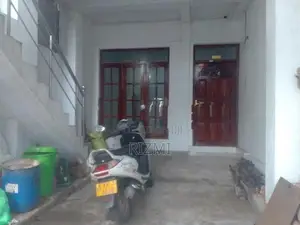 3.3 perches 3 storey 5BR 2 unit house for sale in dehiwala waidya road