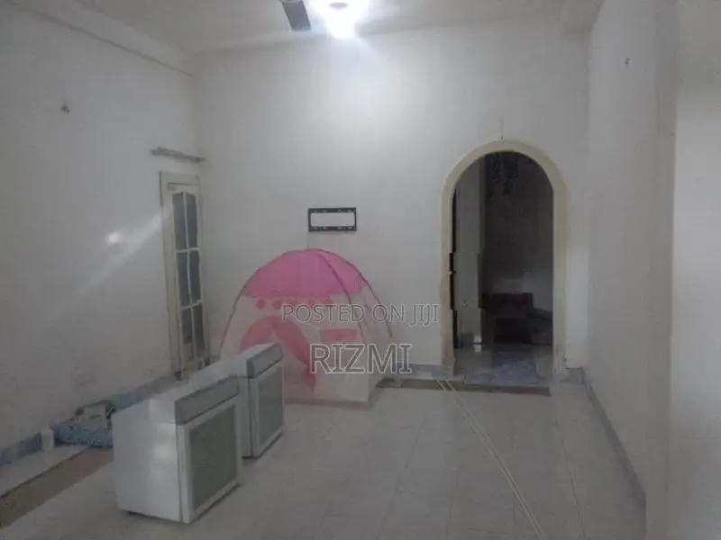 3.3 perches 3 storey 5BR 2 unit house for sale in dehiwala waidya road