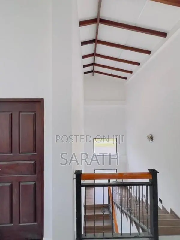 අලුත්ම දෙමහල් නිවස විකිනීමට