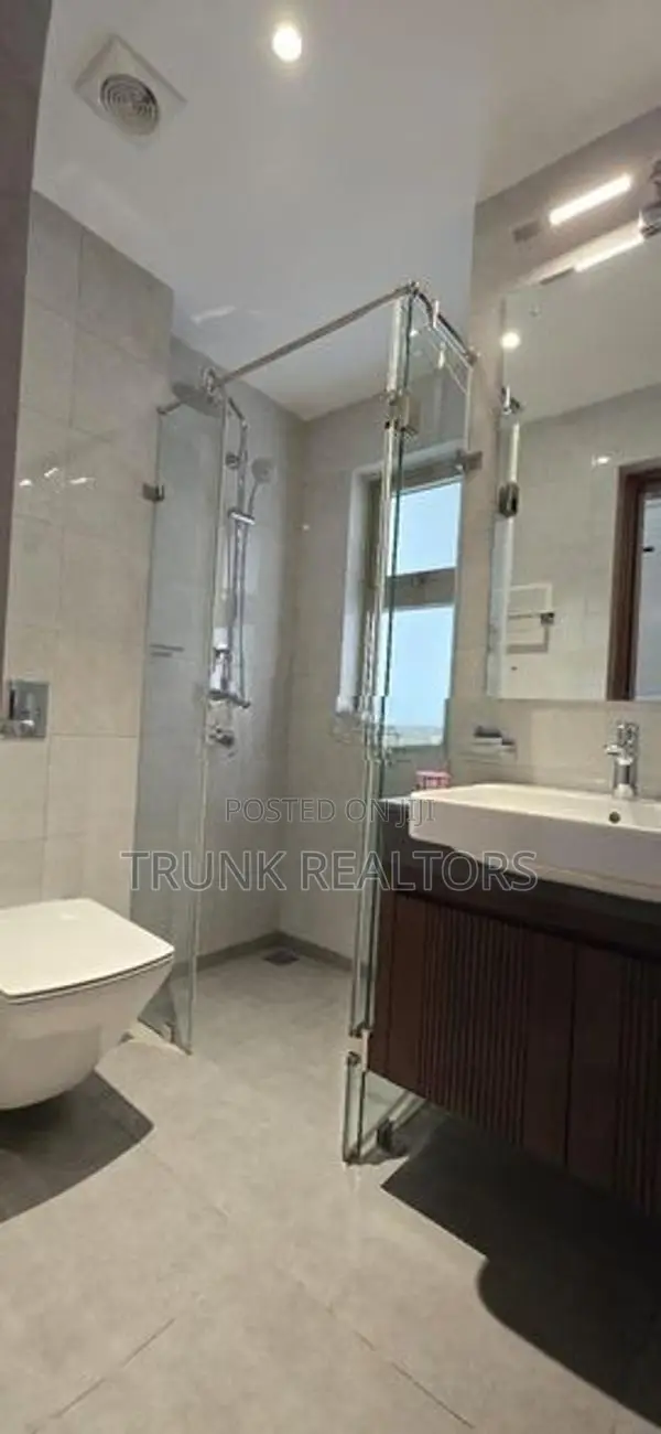 ￭ Prime Grand 02BR Apartment For Rent in Colombo 07 (NK107706)