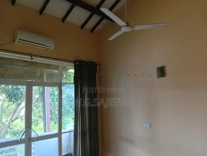 4 Bedroom House for Sale in Seeduwa Village