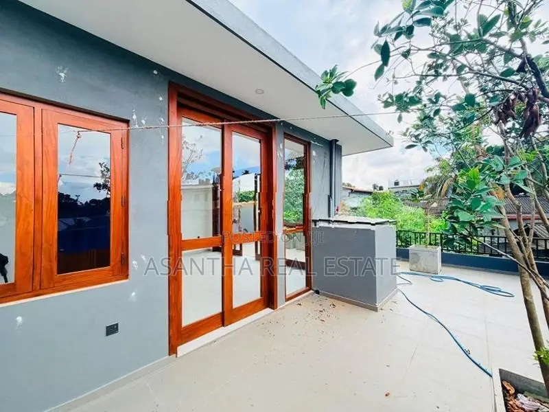 Brand New LUXURY HOUSE Sale At 500 M Thalawathugoda