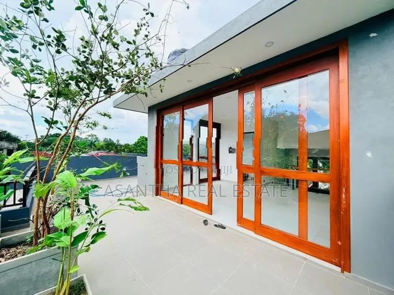 Brand New LUXURY HOUSE Sale At 500 M Thalawathugoda