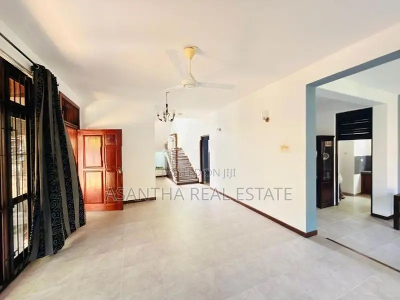 (AFA255) 03 Storey House with 7.78P Sale At Udahamulla Nugegoda