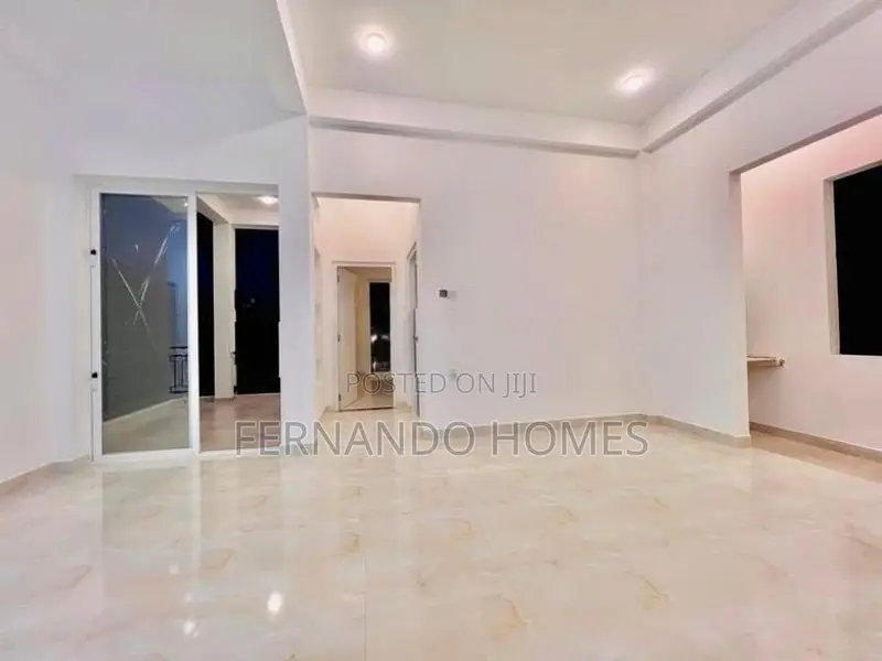 Daluwakotuwa Upstairs Modern Luxury Home For Sale Negombo