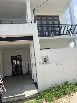 house for sale in madapatha. hs492