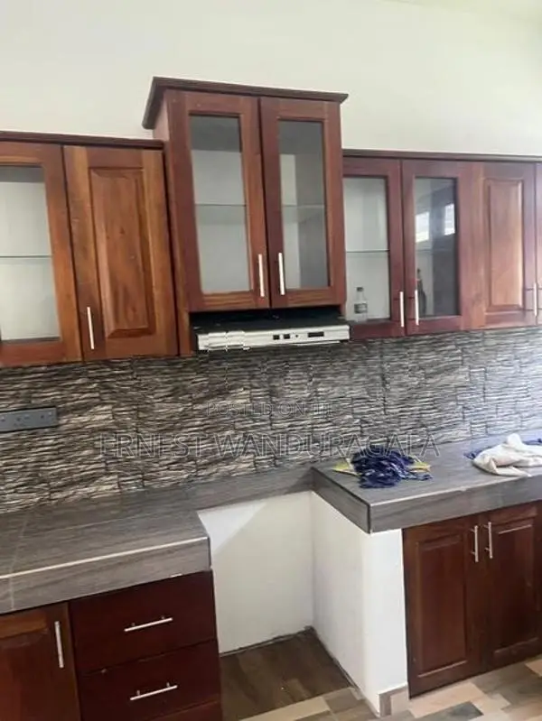 house for sale in madapatha. hs492