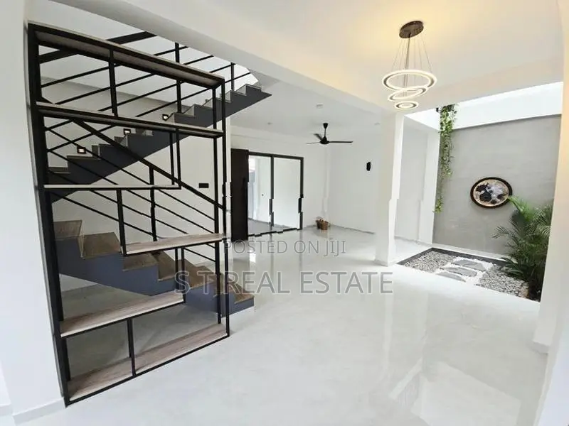 Elegant Designed Luxury Three Story House For Sale In Pannipitiya