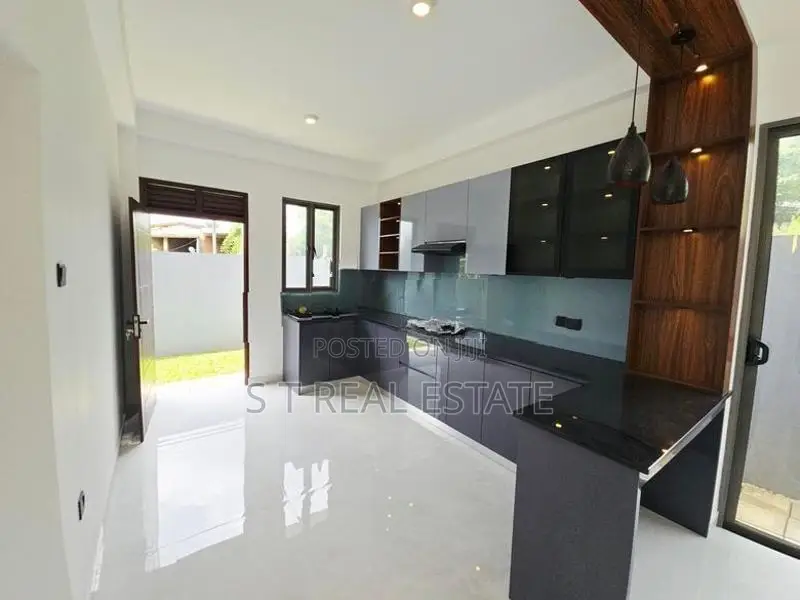 Elegant Designed Luxury Three Story House For Sale In Pannipitiya