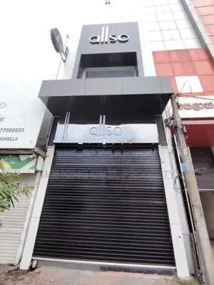 Building for sale in Colombo 08