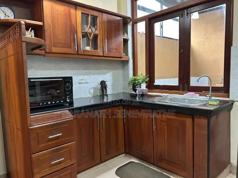 Luxury House in Kotte - Jubilee Post / Pagoda Rd