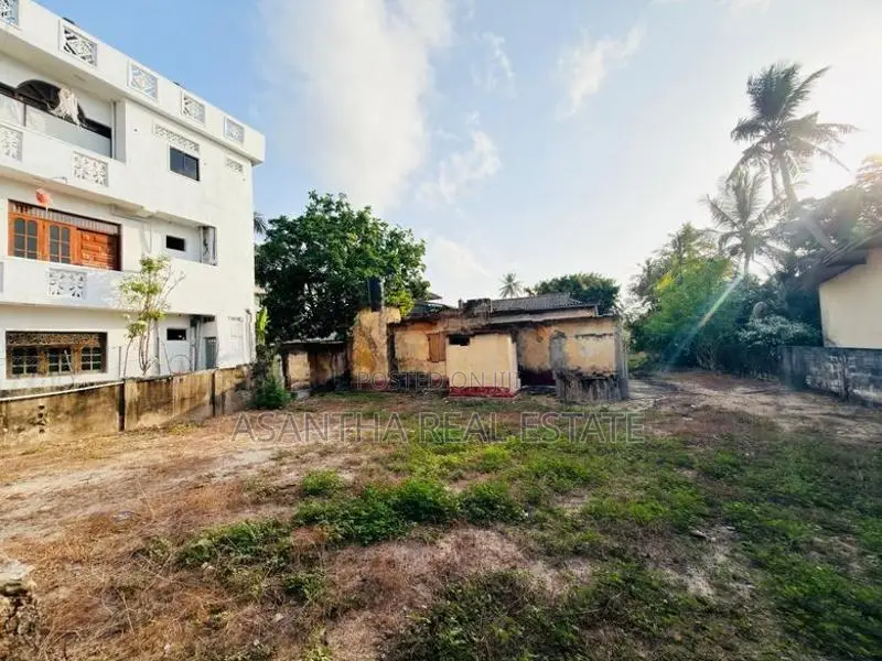 (AFA327)Two-Road Frontage Land for Sale - St Reeta Road Mount Lavinia