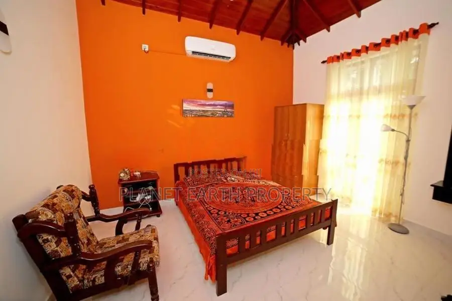 Luxury House at Odeliya Residence Negombo