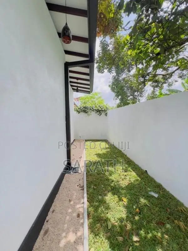 Completed Brand New House Sale Athurugiriya