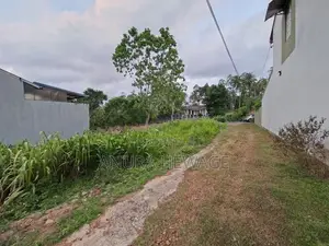 තලවතුගොඩ, සමගි මාවතේ පිහිටි ඉඩමක් විකිණීමට ඇත. (ID : THLW005S)