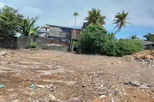 Lands for sale (blf81) Mt Lavinia bordering Deh