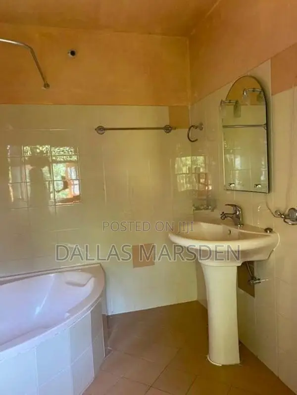 House For Sale Peradeniya