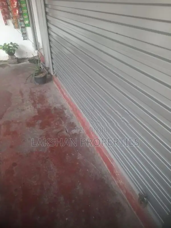 Shop For Rent In Boralesgamuwa Lake Road