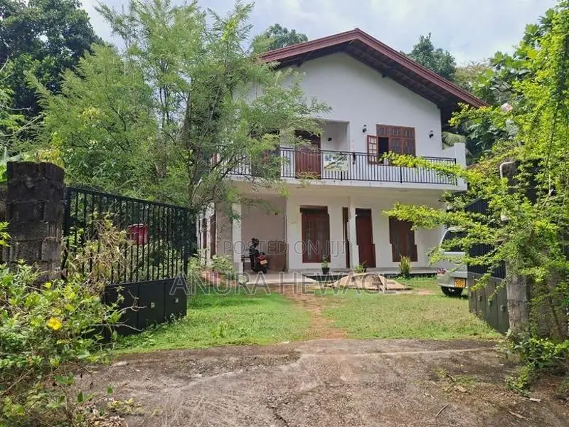 House for sale Minuwangoda, Gampaha. (ID: MNGD001)
