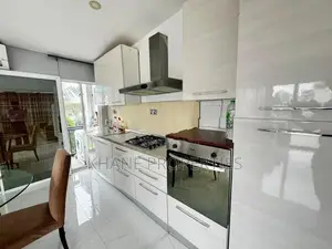 Modern Living | Spacious 2-Bedroom Apartment in Colombo 05 Apartments