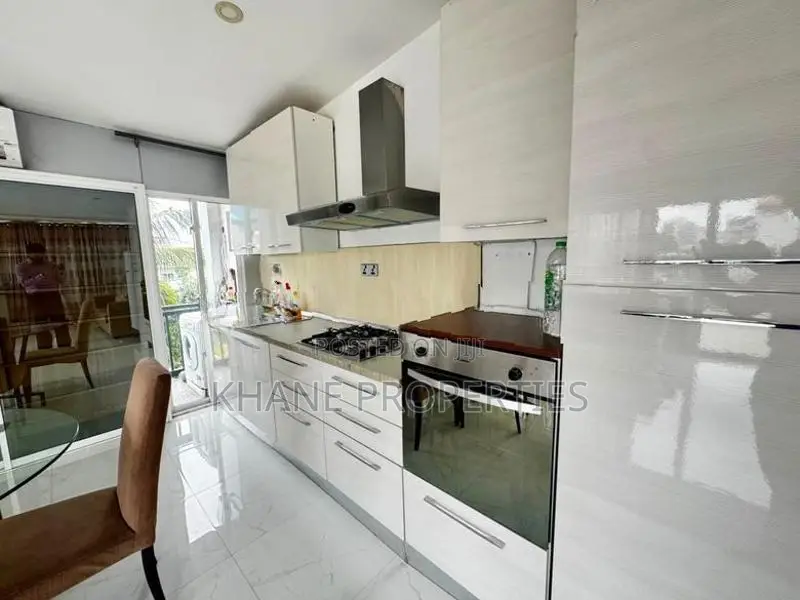 Modern Living | Spacious 2-Bedroom Apartment in Colombo 05 Apartments
