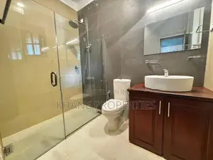 Fully Furnished Luxury House with Spacious Garden | Colombo 05