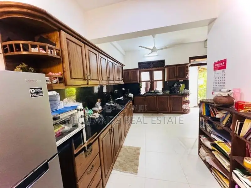 (SR950) 18 Perch Semi Furnished House for Rent in Mihidu Rd Kotte
