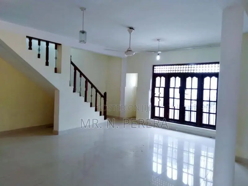 Two Story House for Rent at Mount Lavinia MRE - 136