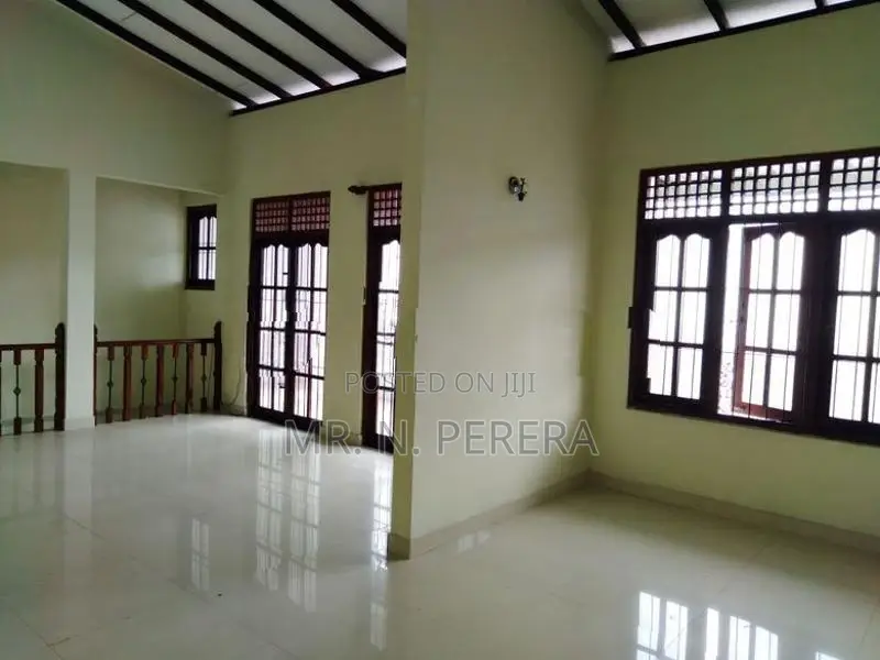 Two Story House for Rent at Mount Lavinia MRE - 136