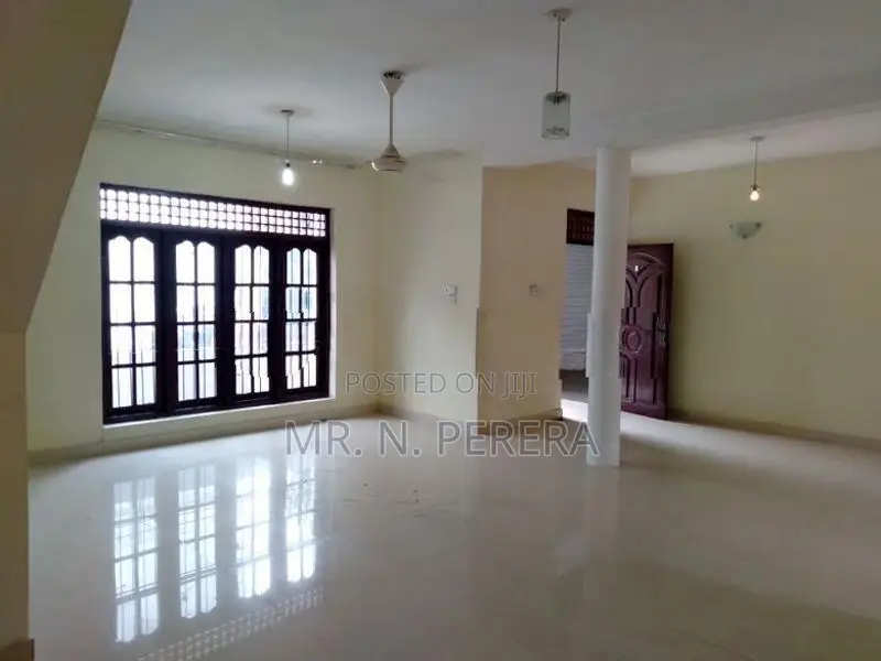 Two Story House for Rent at Mount Lavinia MRE - 136