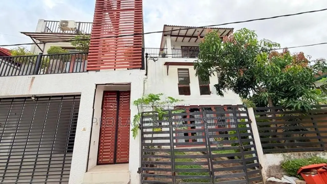 (SR1543) Three Storey House for Rent in Mulleriyawa