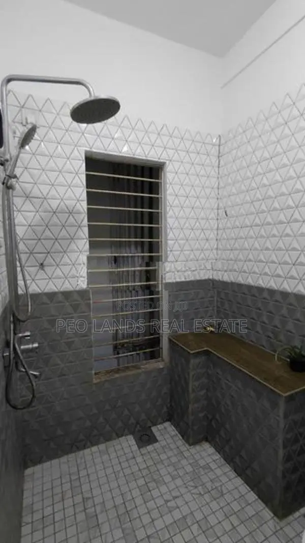 (SR1543) Three Storey House for Rent in Mulleriyawa