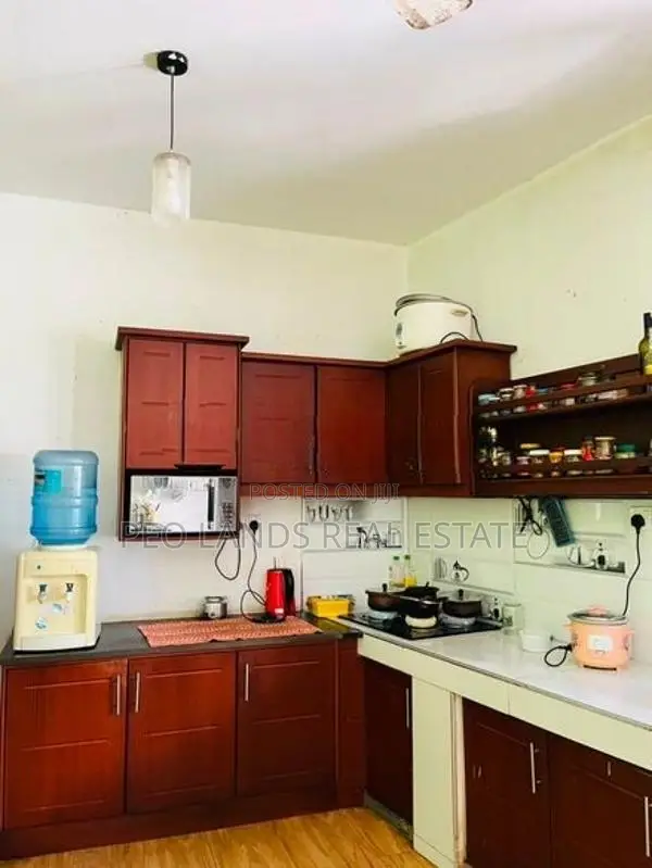 (SR1543) Three Storey House for Rent in Mulleriyawa