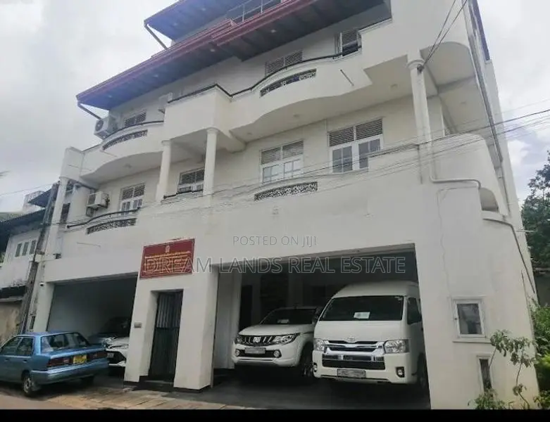 14BED HOUSE FOR RENT IN BATTARAMULLA WITH FURNITURE (SP1291)