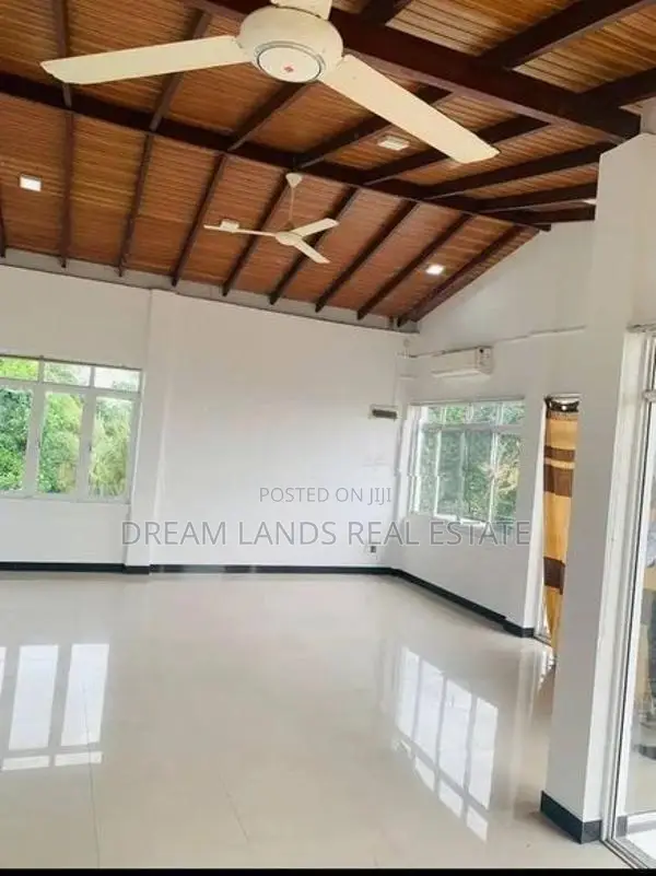 14BED HOUSE FOR RENT IN BATTARAMULLA WITH FURNITURE (SP1291)