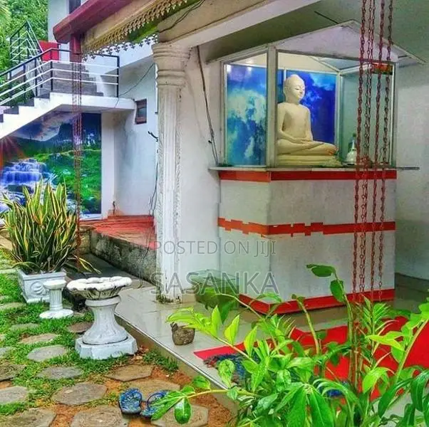 POLONNARUWA MADIRIGIRIYA Resturant Available For Rent