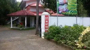 POLONNARUWA MADIRIGIRIYA Resturant Available For Rent