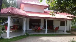 පොළොන්නරුව මැදිරිගිරිය අවන්හල කුලියට දීමට තිබේ