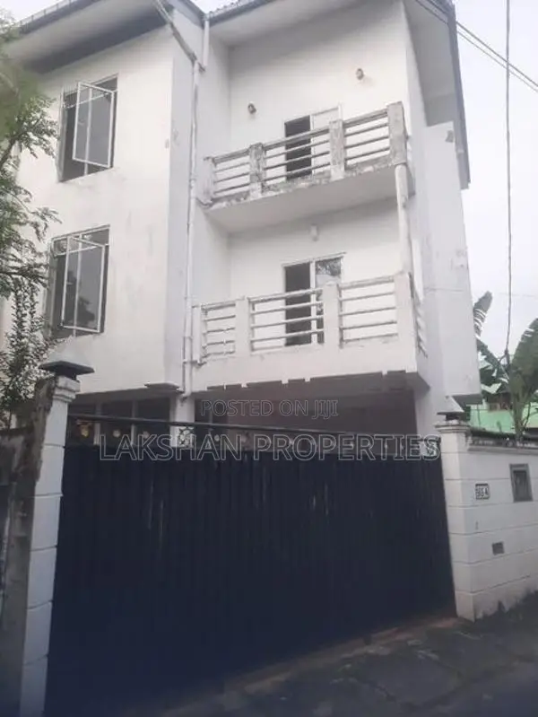 3 Story House For Rent In Nugegoda Ambuldeniya