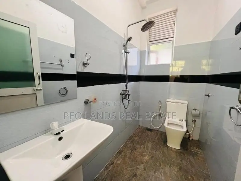 (AR197) 3 Bedroom Upper Floor House for Rent in Kottawa