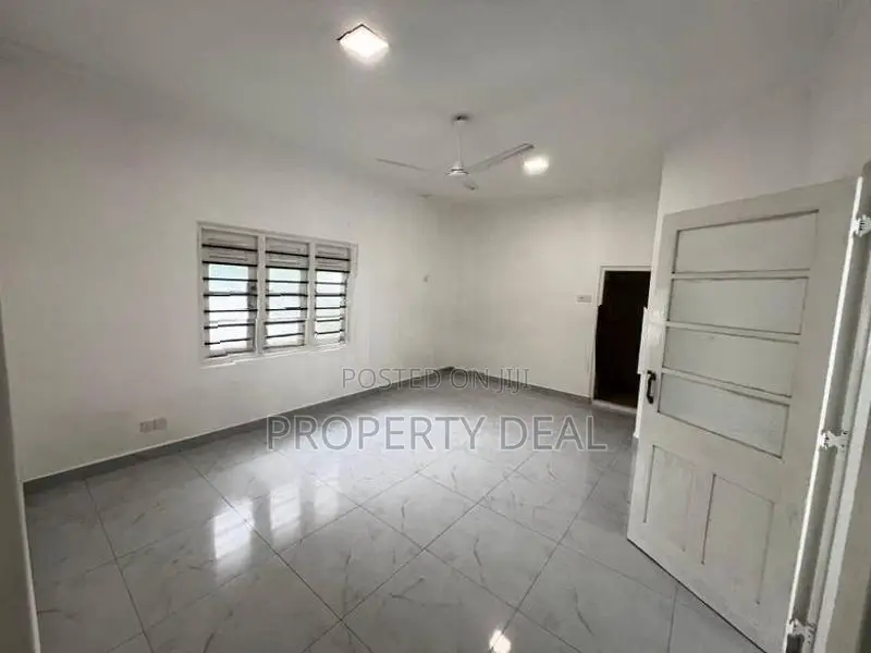 4 BR House for Sale in Dehiwala- PDH282