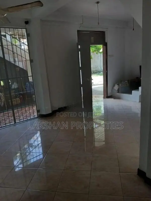 Ground Floor House For Rent In Maharagama Arewwala