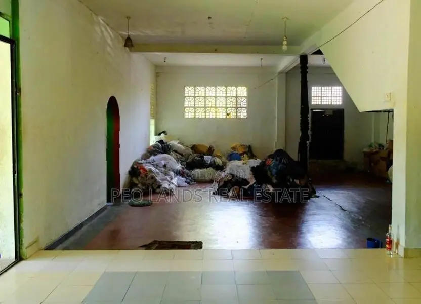 (AC207) Commercial Building for Sale in Meegoda