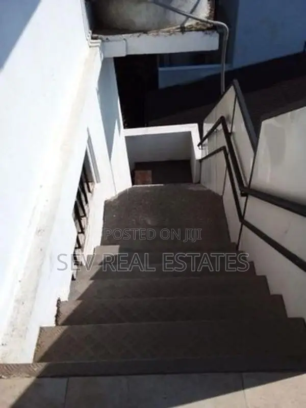 6 Bedroom Property for Rent - Colombo 7